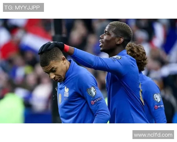 姐妹团热评足球明星魅力与实力的完美结合,谁是心目中的最佳球员 姐妹团热评足球明星魅力与实力的完美结合,谁是心目中的最佳球员