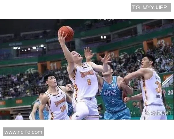 武汉篮球队战术解析与对比分析揭示球队胜负关键因素 武汉篮球队战术解析与对比分析揭示球队胜负关键因素